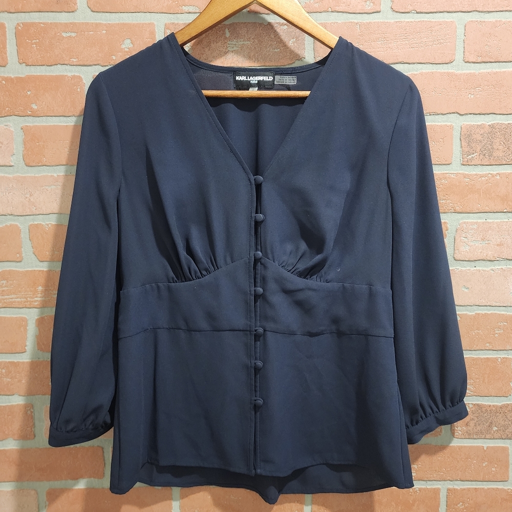 Karl lagerfeld shirt small.    ‎     Bin 30